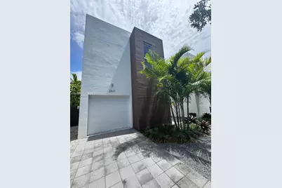 2947 SW 27th Ter #0, Miami, FL 33133 - Photo 2