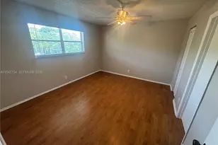 7910 Colony Cir N, Tamarac, FL 33321 - Photo 14