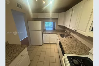 7910 Colony Cir N #304, Tamarac, FL 33321 - Photo 6