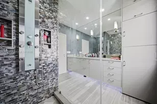 710 NE 3rd Ave, Fort Lauderdale, FL 33304 - Photo 52