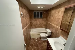 20490 NW 7th Ave, Miami Gardens, FL 33169 - Photo 16