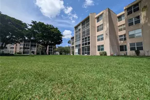 9495 Evergreen Pl, Davie, FL 33324 - Photo 36