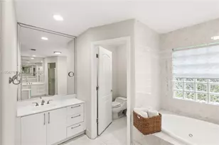9840 NW 28th Terrace, Doral, FL 33172 - Photo 34