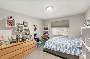 9840 NW 28th Terrace, Doral, FL 33172 - Photo 24