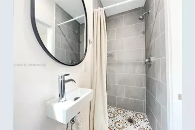 1240 NE 17th Ave #2, Fort Lauderdale, FL 33304 - Photo 14