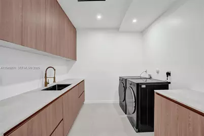 1825 NE 26th Ave #1, Fort Lauderdale, FL 33305 - Photo 36