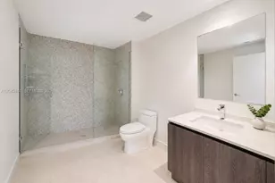 88 SW 7th St, Miami, FL 33130 - Photo 18