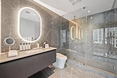 20 NE 11 #2410, Miami, FL 33132 - Photo 38