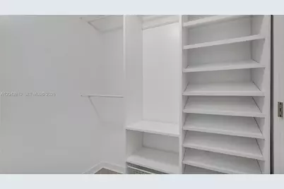 90 SW 3rd St #3003, Miami, FL 33130 - Photo 34
