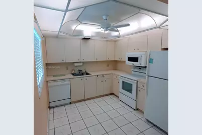 800 SW 131st Ave #301F, Pembroke Pines, FL 33027 - Photo 2