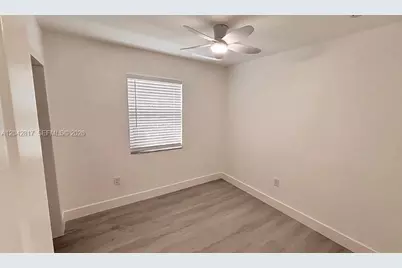 721 N 68th Ter, Hollywood, FL 33024 - Photo 14