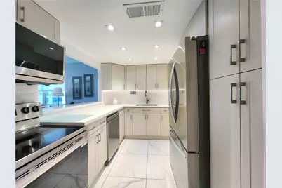 3505 S Ocean Dr #821, Hollywood, FL 33019 - Photo 14