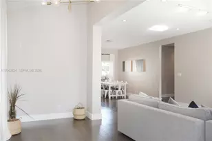 513 SW 18th Ct, Fort Lauderdale, FL 33315 - Photo 2