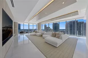 300 Biscayne Blvd Way, Miami, FL 33131 - Photo 2