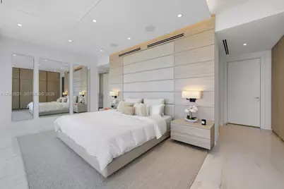 300 Biscayne Boulevard Way #2701, Miami, FL 33131 - Photo 14