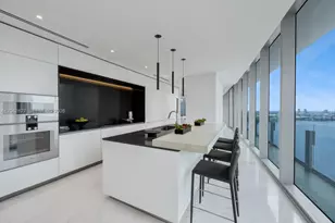 300 Biscayne Blvd Way, Miami, FL 33131 - Photo 10