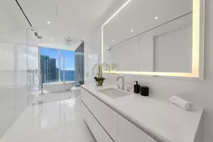 300 Biscayne Blvd Way, Miami, FL 33131 - Photo 18