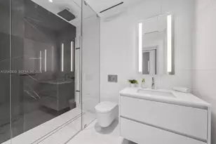 300 Biscayne Blvd Way, Miami, FL 33131 - Photo 22