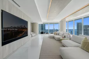 300 Biscayne Blvd Way, Miami, FL 33131 - Photo 2
