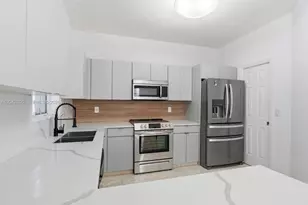 11274 NW 43rd Terrace, Doral, FL 33178 - Photo 14