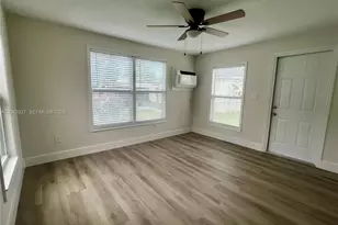 161 NW 6th St, Homestead, FL 33030 - Photo 4
