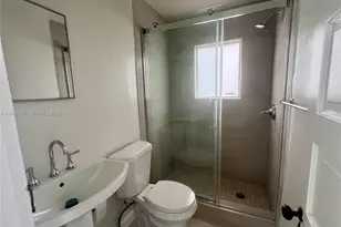 161 NW 6th St, Homestead, FL 33030 - Photo 8