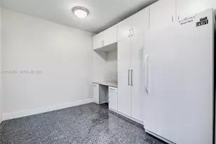 1581 Brickell Ave, Miami, FL 33129 - Photo 16