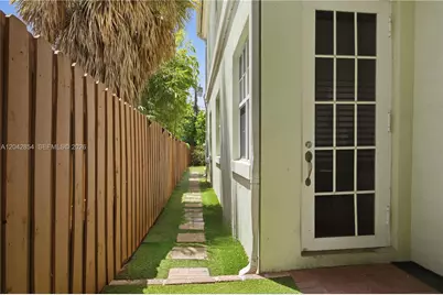 1321 NE 5th Ter, Fort Lauderdale, FL 33304 - Photo 44
