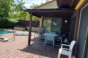 1020 NE 202nd Terrace, Miami, FL 33179 - Photo 4