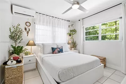 443 SW 4th Ave, Miami, FL 33130 - Photo 12
