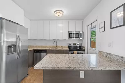 1250 NE 23rd Pl, Pompano Beach, FL 33064 - Photo 6