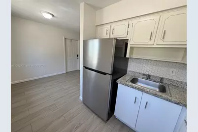 1821 N 17th Ct #26, Hollywood, FL 33020 - Photo 8