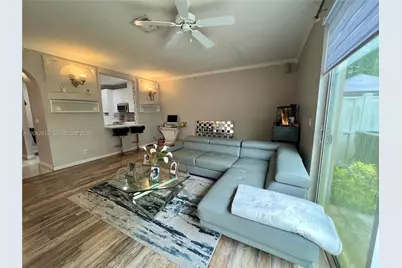 8917 NW 54th St, Sunrise, FL 33351 - Photo 10