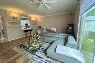 8917 NW 54th St, Sunrise, FL 33351 - Photo 10