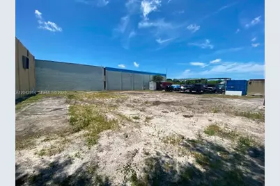 3367 NW 68th St, Miami, FL 33147 - Photo 4