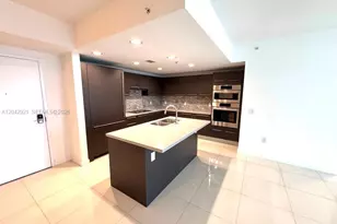 7825 NW 107th Ave, Doral, FL 33178 - Photo 6