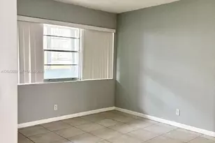 1333 E Hallandale Beach Blvd, Hallandale Beach, FL 33009 - Photo 10