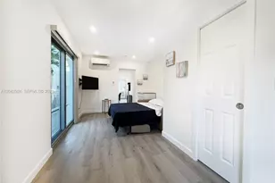 513 SW 18th Ct, Fort Lauderdale, FL 33315 - Photo 6