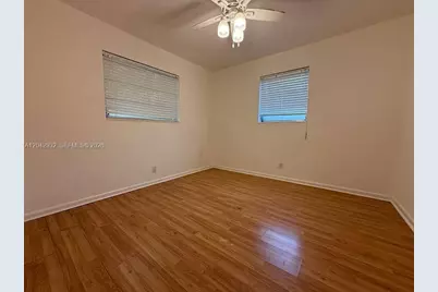 830 SW 64th Pkwy, Pembroke Pines, FL 33023 - Photo 12