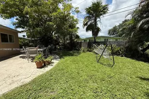 830 SW 64th Pkwy, Pembroke Pines, FL 33023 - Photo 16