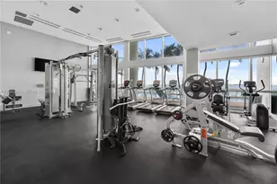 665 NE 25th St, Miami, FL 33137 - Photo 34