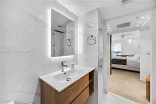 665 NE 25th St, Miami, FL 33137 - Photo 24
