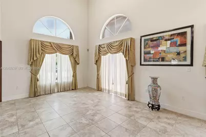 15652 SW 91st Ln, Miami, FL 33196 - Photo 6