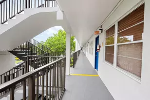301 SW 135th Ave, Pembroke Pines, FL 33027 - Photo 22
