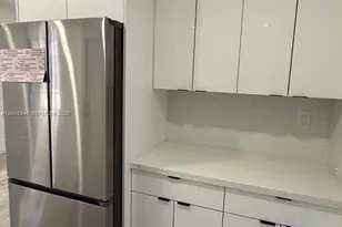 980 NE 146th St, North Miami, FL 33161 - Photo 20
