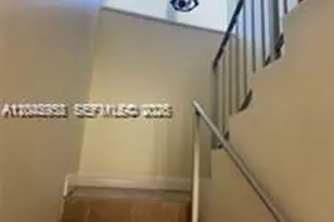 9401 Evergreen Pl, Davie, FL 33324 - Photo 8