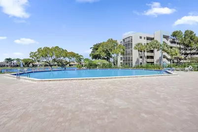 1000 Colony Point Cir #422, Pembroke Pines, FL 33026 - Photo 56