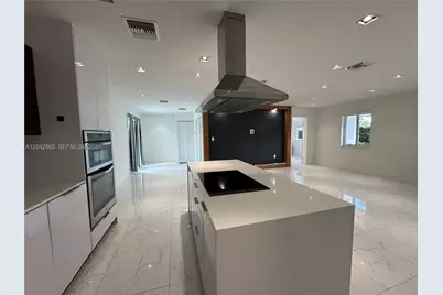 10010 SW 162nd St, Miami, FL 33157 - Photo 8