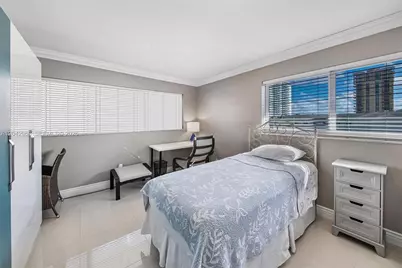 2097 S Ocean Dr #411, Hallandale Beach, FL 33009 - Photo 18