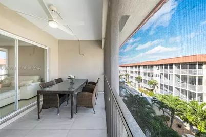 2097 S Ocean Dr #411, Hallandale Beach, FL 33009 - Photo 10
